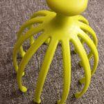 Эффективный массажер для головы с 12 ногами