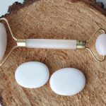 Balta akmens masieris un sejas akmens masieris