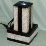 Декоративный фонтан с подсветкой