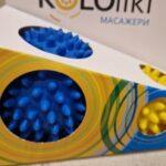 Masāžas bumba ir ērti lietojams masieris, kas var palīdzēt dažādu uzdevumu veikšanā. Ezīša bumba īpaši noderīga bērniem, kas rotaļīgā veidā veicina smalkās motorikas attīstību, veicina bērna fizisko aktivitāti, labvēlīgi ietekmē kustību koordināciju, veicina aktīvu muskuļu darbu, kā rezultātā ātrāku atslogošanu. fizioloģiska hipertoniskums.   (diametrs 83mm zils un 58mm dzeltens)